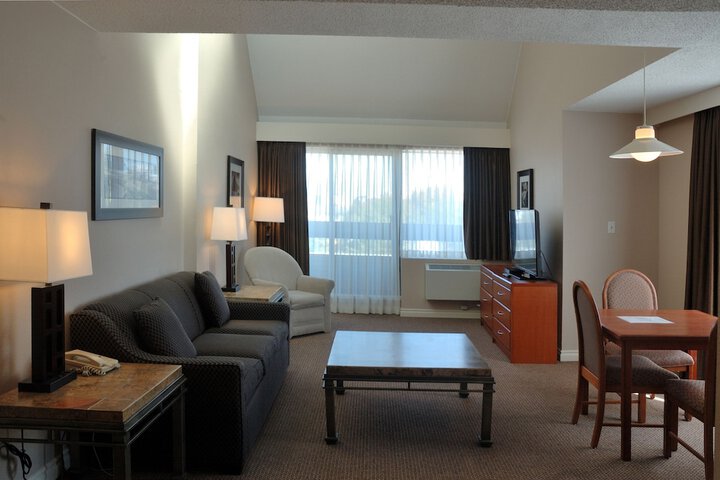 Room 17 of 53