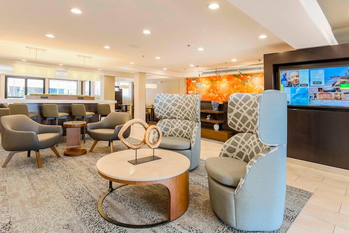 Courtyard by Marriott San Diego Del Mar / Solana Beach