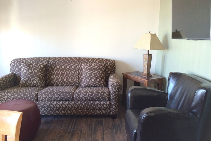 Room 123 of 185