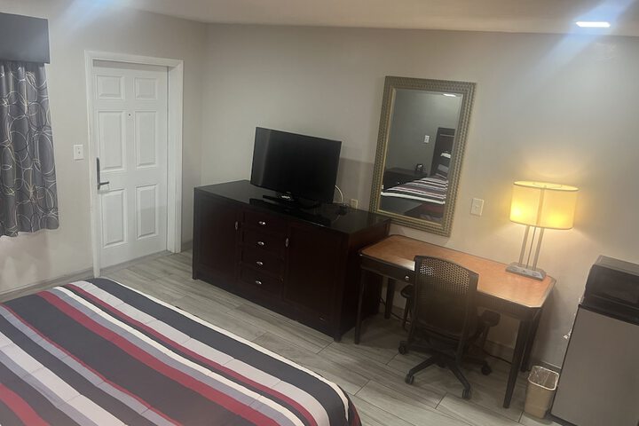 Room 9 of 21