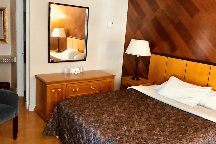 Room 30 of 60