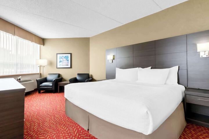 Room 45 of 100