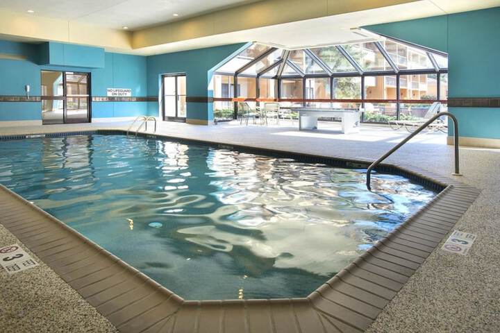 Courtyard by Marriott Mahwah