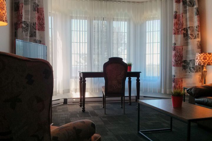 Room 47 of 77