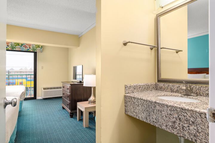 Room 21 of 51