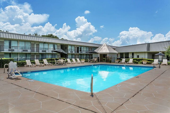 Pool 2 of 16