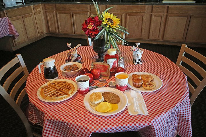 Breakfast/Coffee Service 40 of 57
