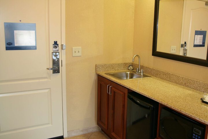 Room 19 of 39