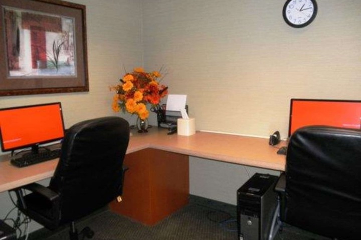 Business Center 12 of 12