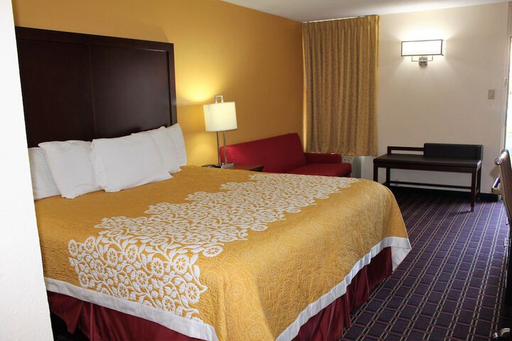 Room 20 of 48