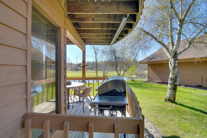 Schuss Mountain Resort Condo: Steps to Golf!