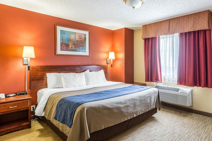 Room 15 of 26