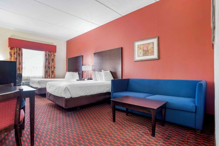 Room 23 of 37