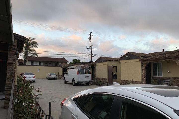 Apache Inn