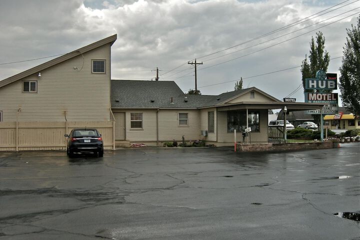The Hub Motel