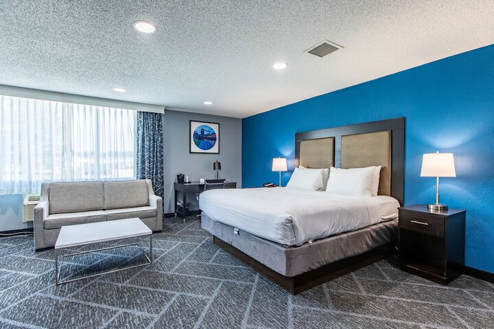 Room 44 of 72