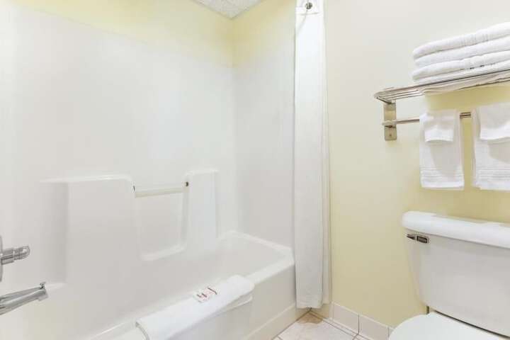 Western Inn & Suites