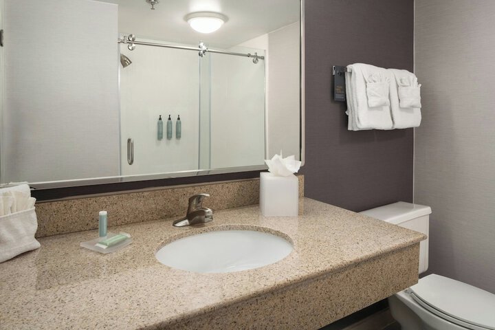 Courtyard by Marriott Hartford Cromwell