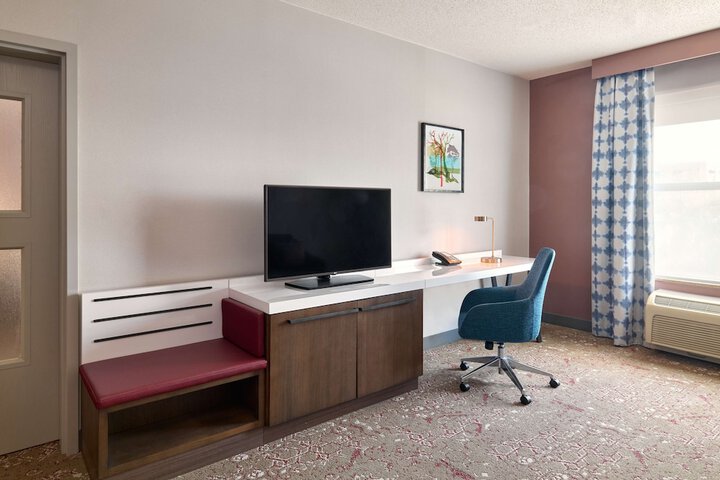 Room 27 of 59