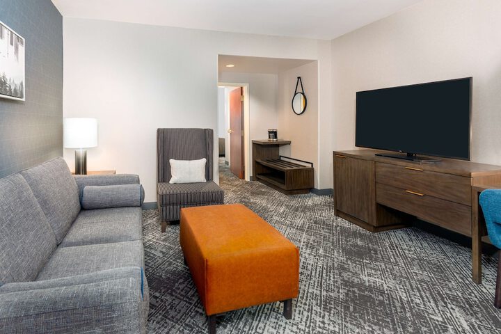 Room 25 of 65