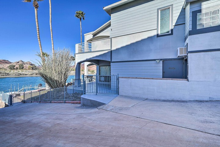 Spacious Parker House on the Colorado River!
