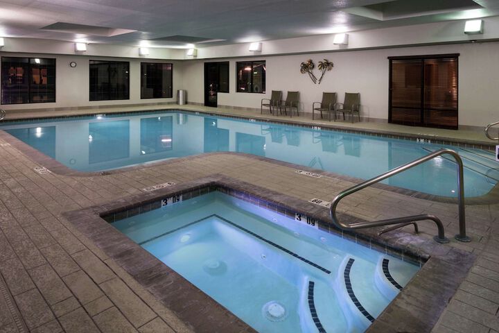 Hampton Inn & Suites Carson City