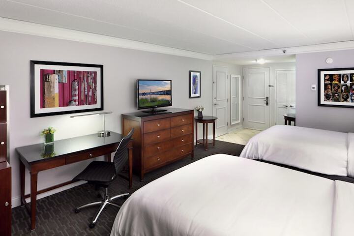 Hilton Mystic