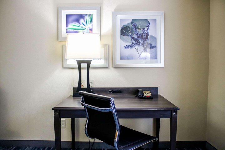 Room 12 of 43