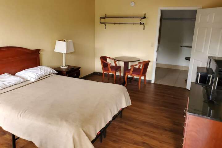 Room 16 of 17