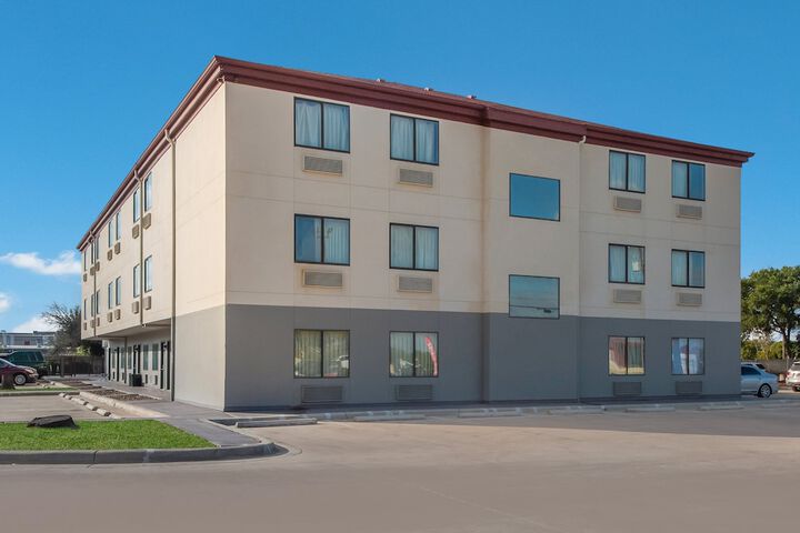 Hotel 3 of 30
