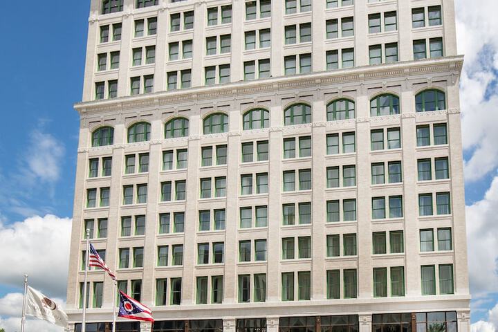 DoubleTree by Hilton Youngstown Downtown