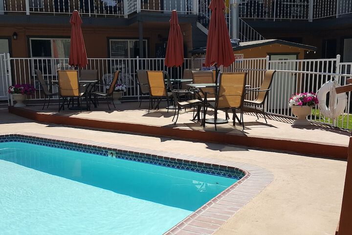 Pool 6 of 32