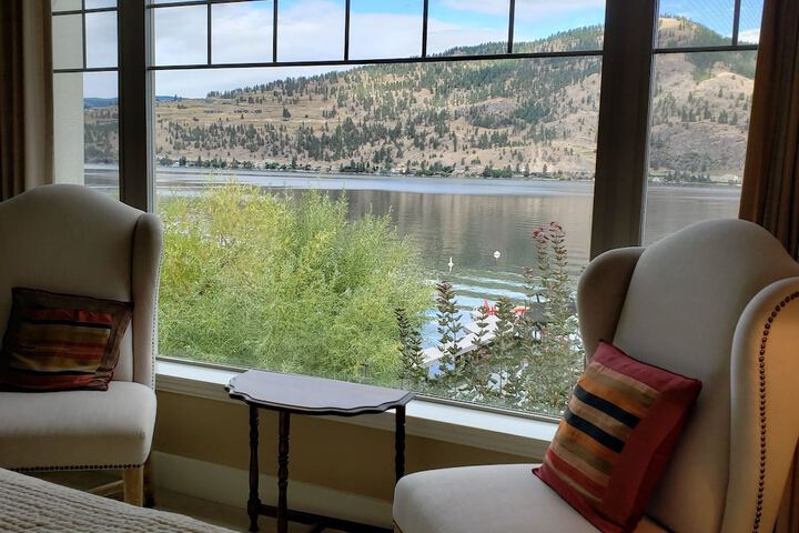 Room 5 of 34