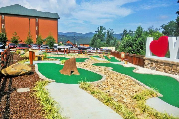 Westgate Smoky Mountain Resort & Water Park