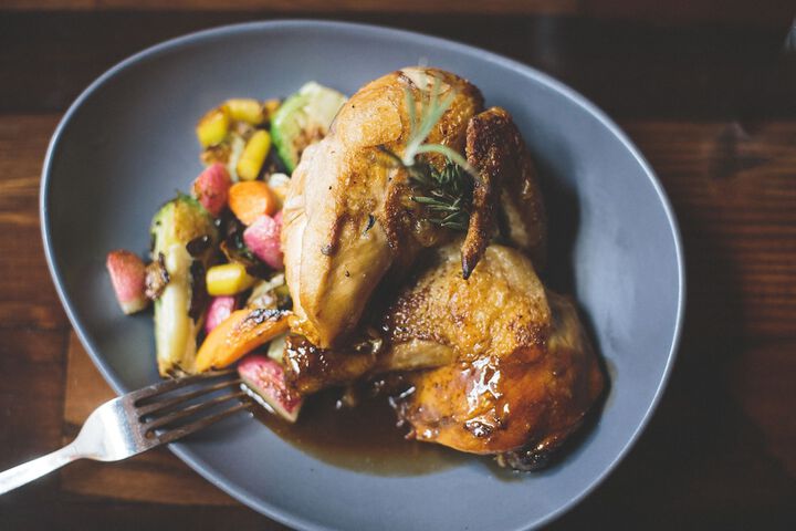 Dining 70 of 79