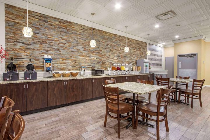 Clarion Inn Asheville Airport