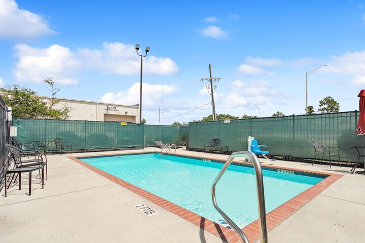 Pool 3 of 32