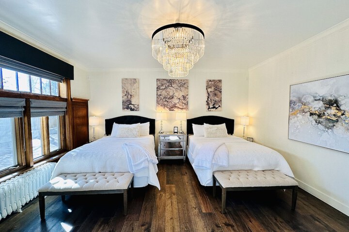 Bespoke Inn Flagstaff