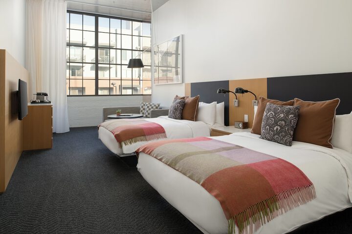 Room 21 of 61