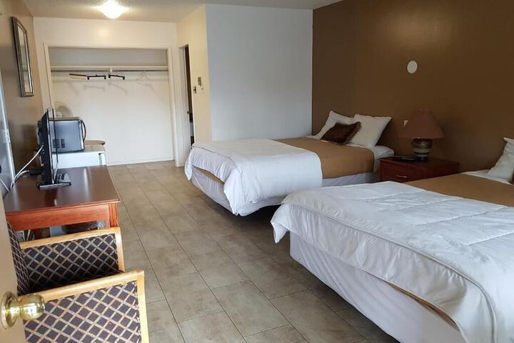 Room 22 of 32