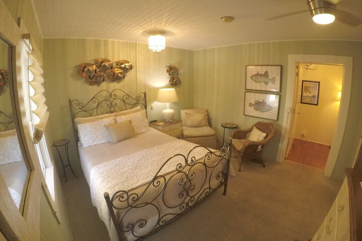 Room 20 of 53