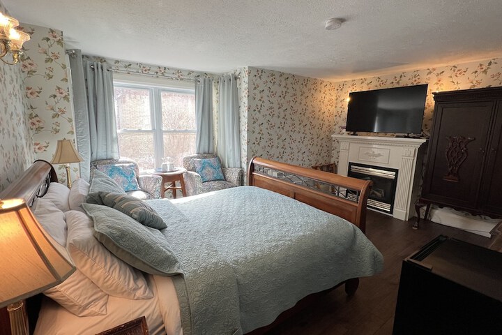 Room 20 of 32