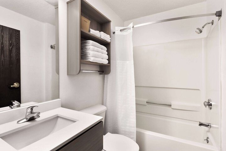 Microtel Inn & Suites by Wyndham Florence / Cincinnati Airport