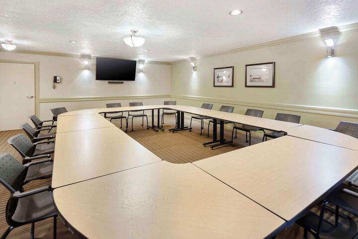 Best Western Plus Mirage Hotel & Resort