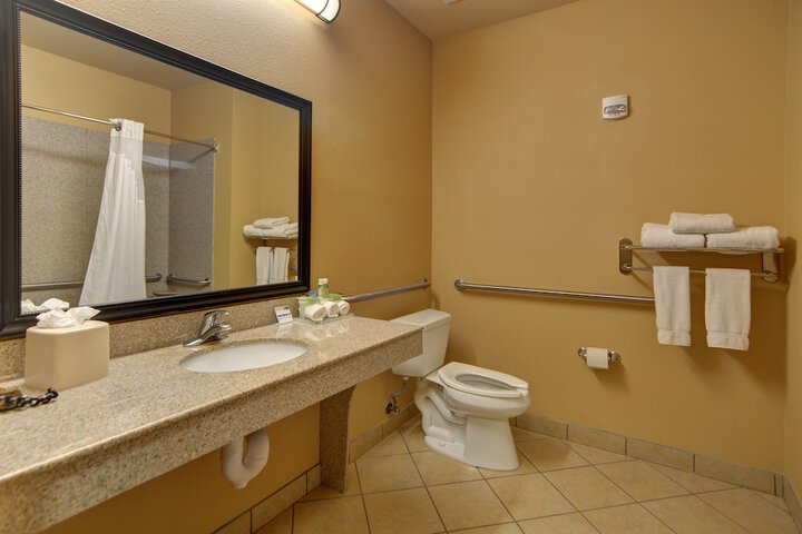Holiday Inn Express & Suites Altus by IHG