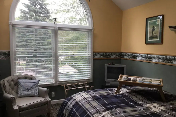 The Harsens Island Getaway Resort