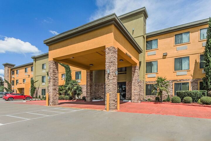 Hotel 2 of 36