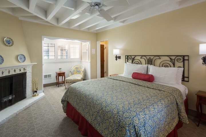 Room 16 of 23