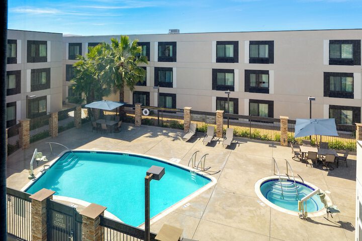 Hampton Inn & Suites by Hilton San Diego SeaWorld Near Old Town