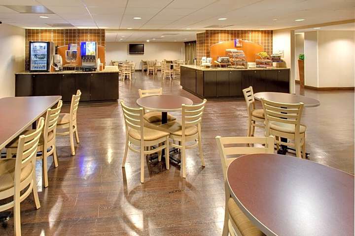 Holiday Inn Express Chicago-Palatine